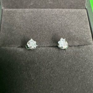 925 Sterling Silver Zircon Stud Earrings